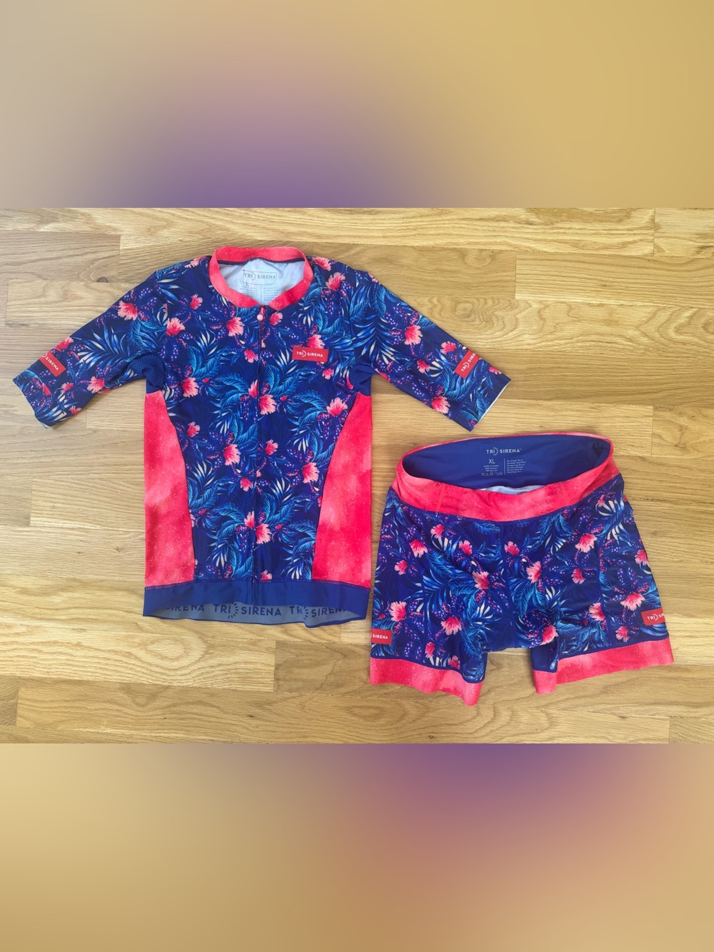NEW 🐟🐙Tri Sirena SET Women’s Navy Floral & Pink Bike Shorts and top  L/XL
